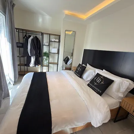 Luxury In דירה